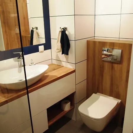 Yacht Park Marina غدينيا