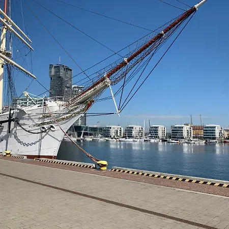 Yacht Park Marina * غدينيا