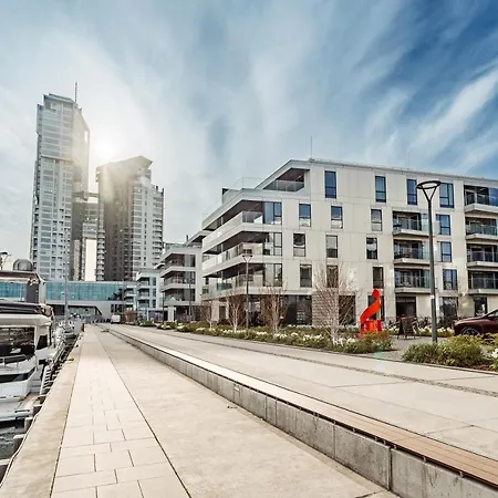 Yacht Park Marina شقة *