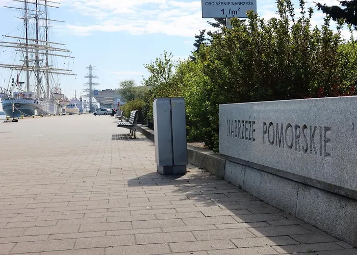 Yacht Park Marina Apartment Gdynia