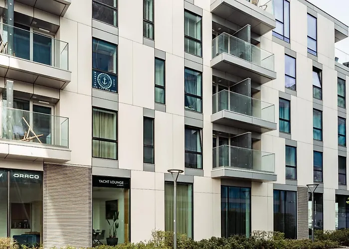 Yacht Park Marina アパート